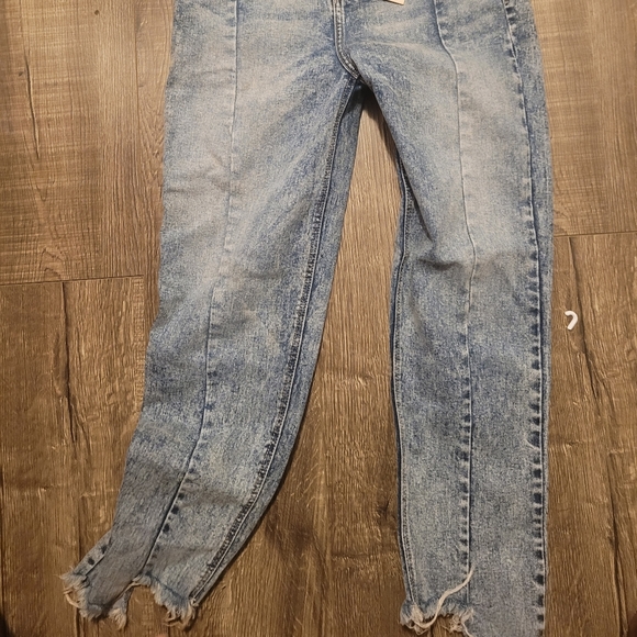 Jeans - Picture 3 of 3